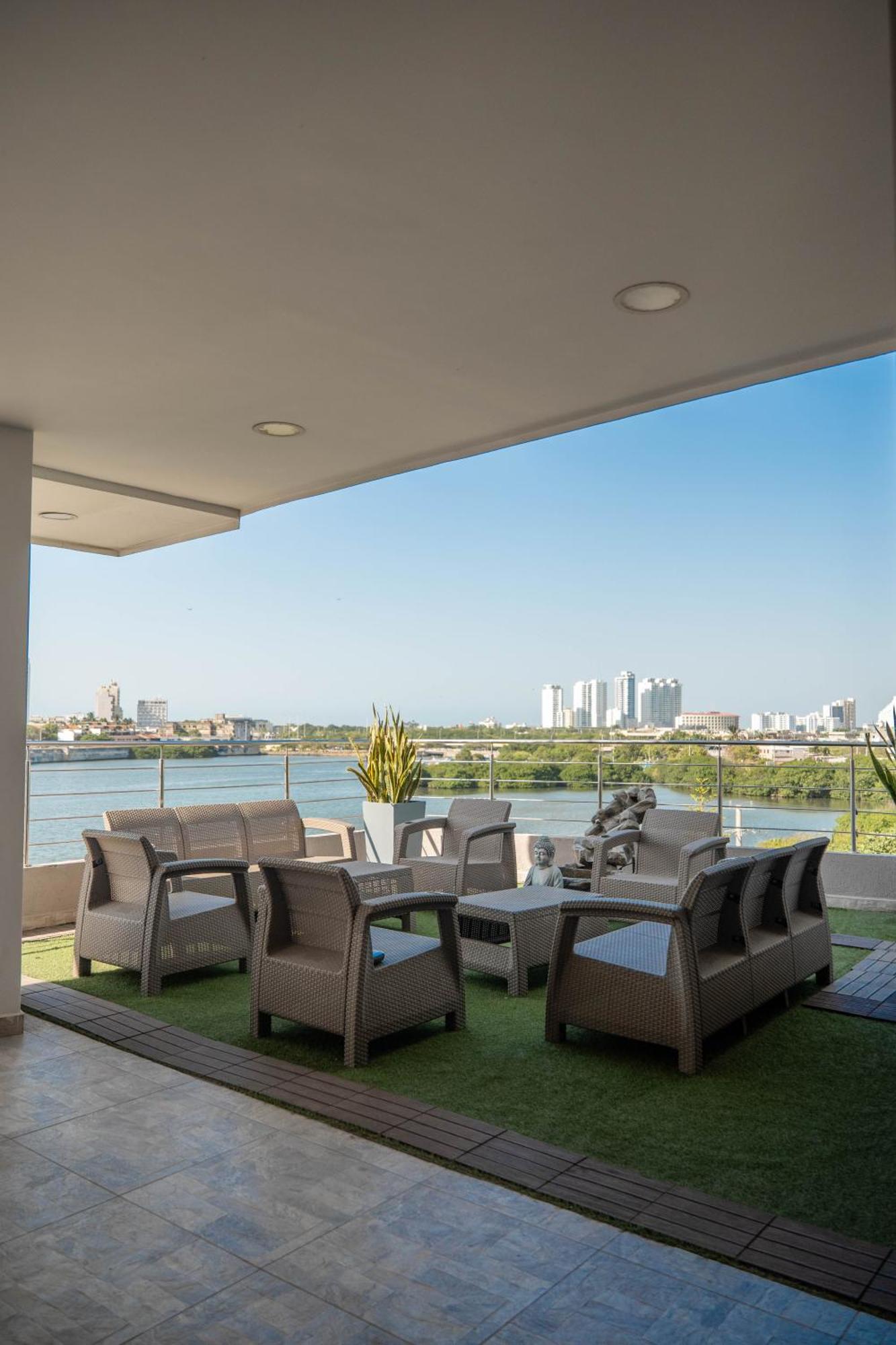 Bahia 79 Apartasuites Cerca Al Centro Cartagena 외부 사진