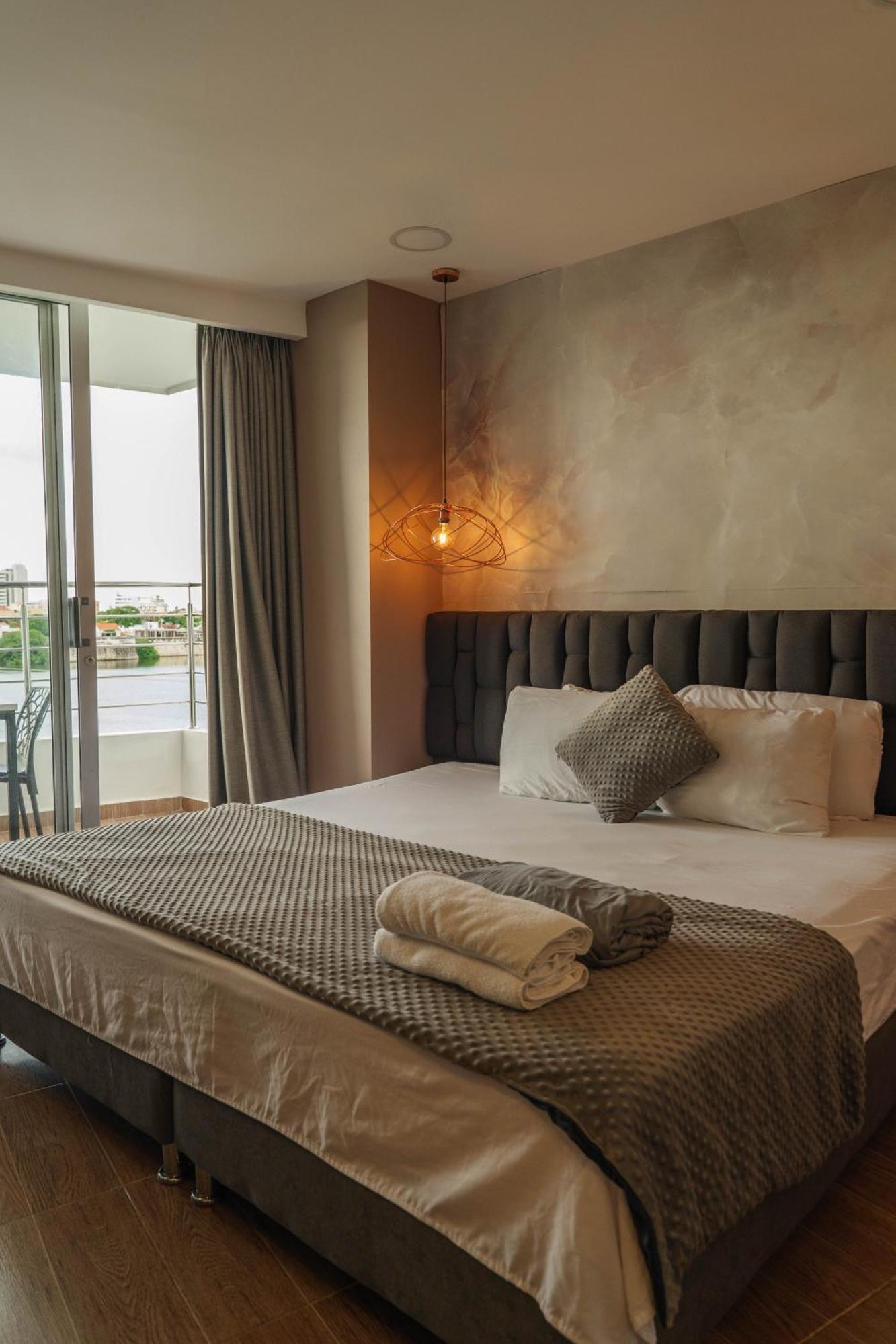 Bahia 79 Apartasuites Cerca Al Centro Cartagena 외부 사진