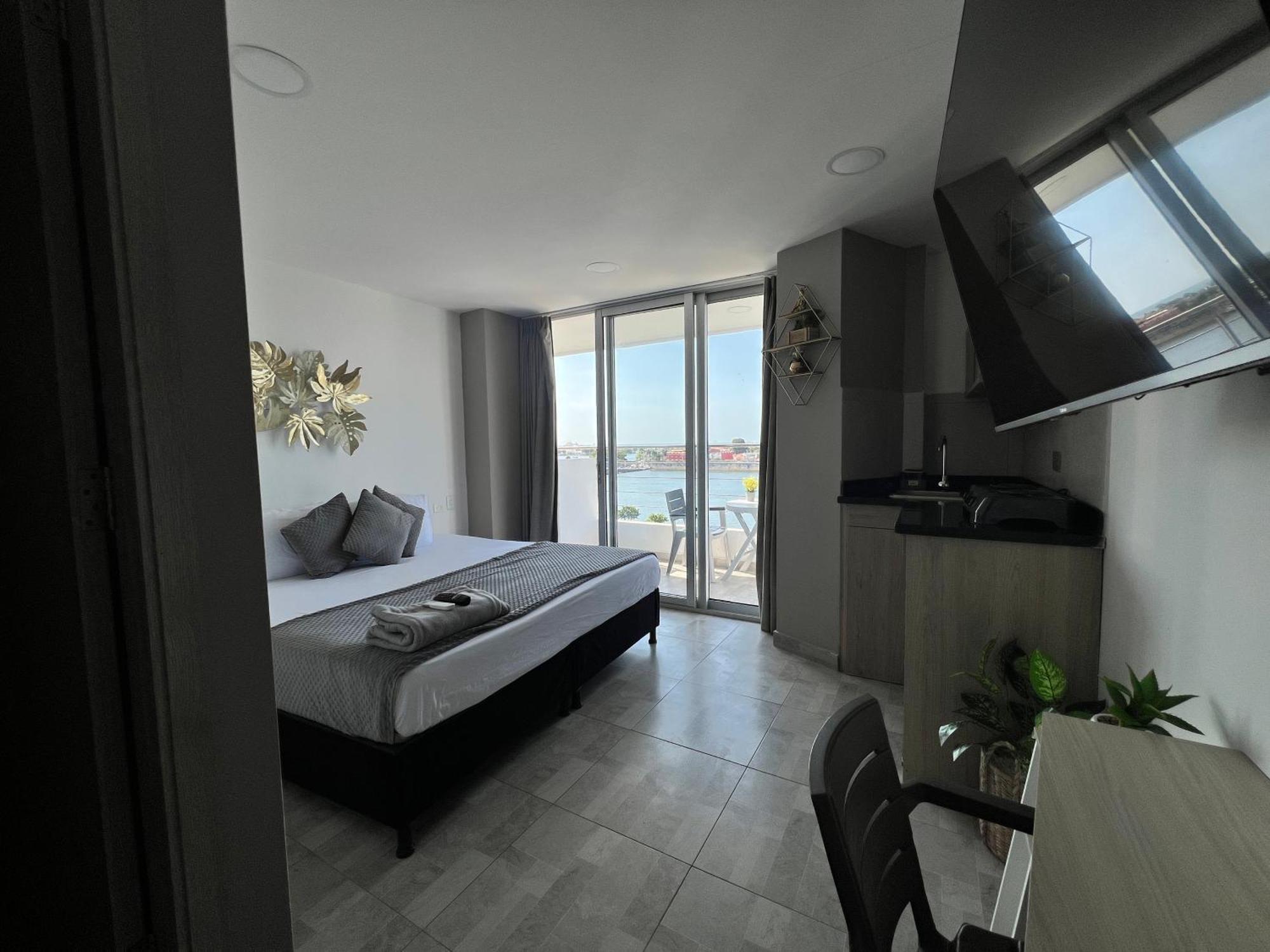 Bahia 79 Apartasuites Cerca Al Centro Cartagena 외부 사진